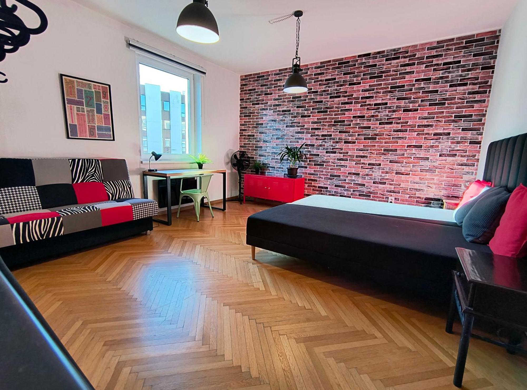 Big Stay - 4 Bedroom, 2 Bathroom Central Apartment With Ac Bratislava Exterior photo